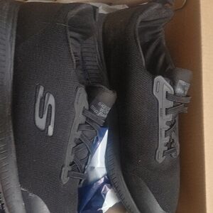 Skechers Men's Black Slip-On Sneakers 7.5